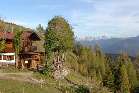 Die Taubenseehütte liegt in den Chiemgauer Alpen. Foto: Stefan Herbke