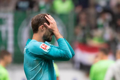 Eintracht-Keeper Kevin Trapp nach der Partie gegen VfL Wolfsburg.  Foto: dpa 