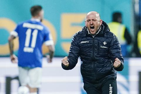 SV Darmstadt 98-Trainer Torsten Lieberknecht. Schaffen die Lilien mit ihm den Aufstieg in die 1. Bundesliga?  Foto: dpa