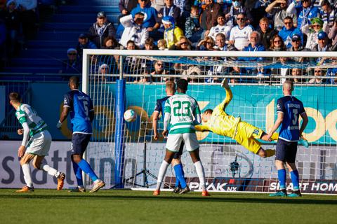 Starker Rückhalt: Alexander Brunst bestritt auch das Hinspiel gegen Greuther Fürth.