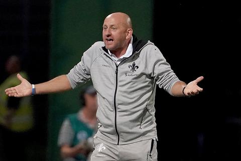 Kann sich gut vorstellen, noch den einen oder anderen neuen Spieler am „Bölle“ zu begrüßen: Lilien-Trainer Torsten Lieberknecht.  Foto: dpa