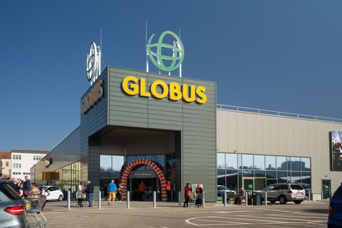 Globus expandiert in Deutschland. Hier die Eröffnung eines Marktes in Neunkirchen im Saarland. Auch in Russland betreibt die Kette viele Hyper-Märkte.