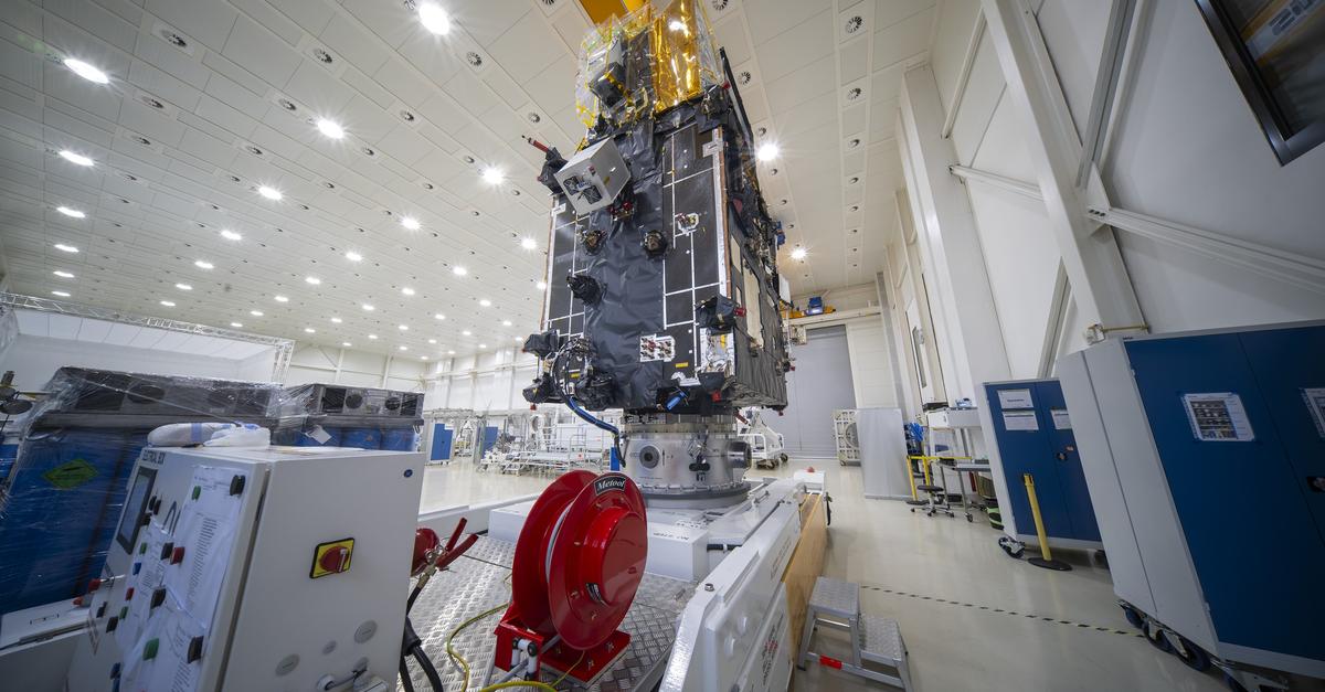 Meteosat-13: Daten von Eumetsat in Darmstadt sollen Unwetterwarnungen ...