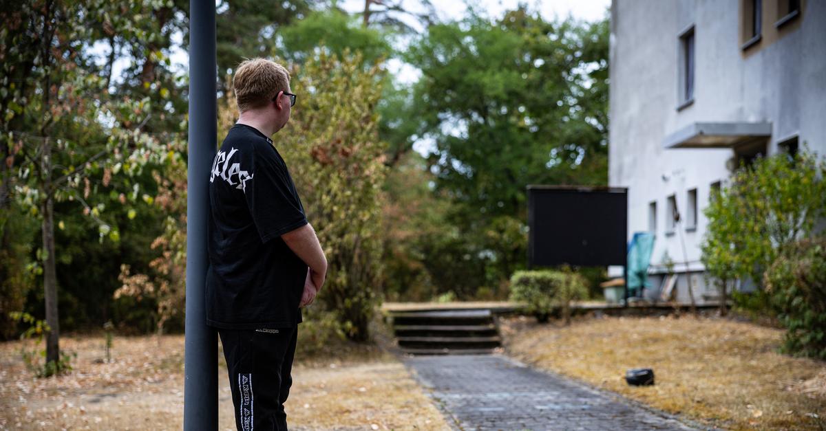 Mobbing am Arbeitsplatz? Junger Mann mit Klumpfuß gibt nicht auf